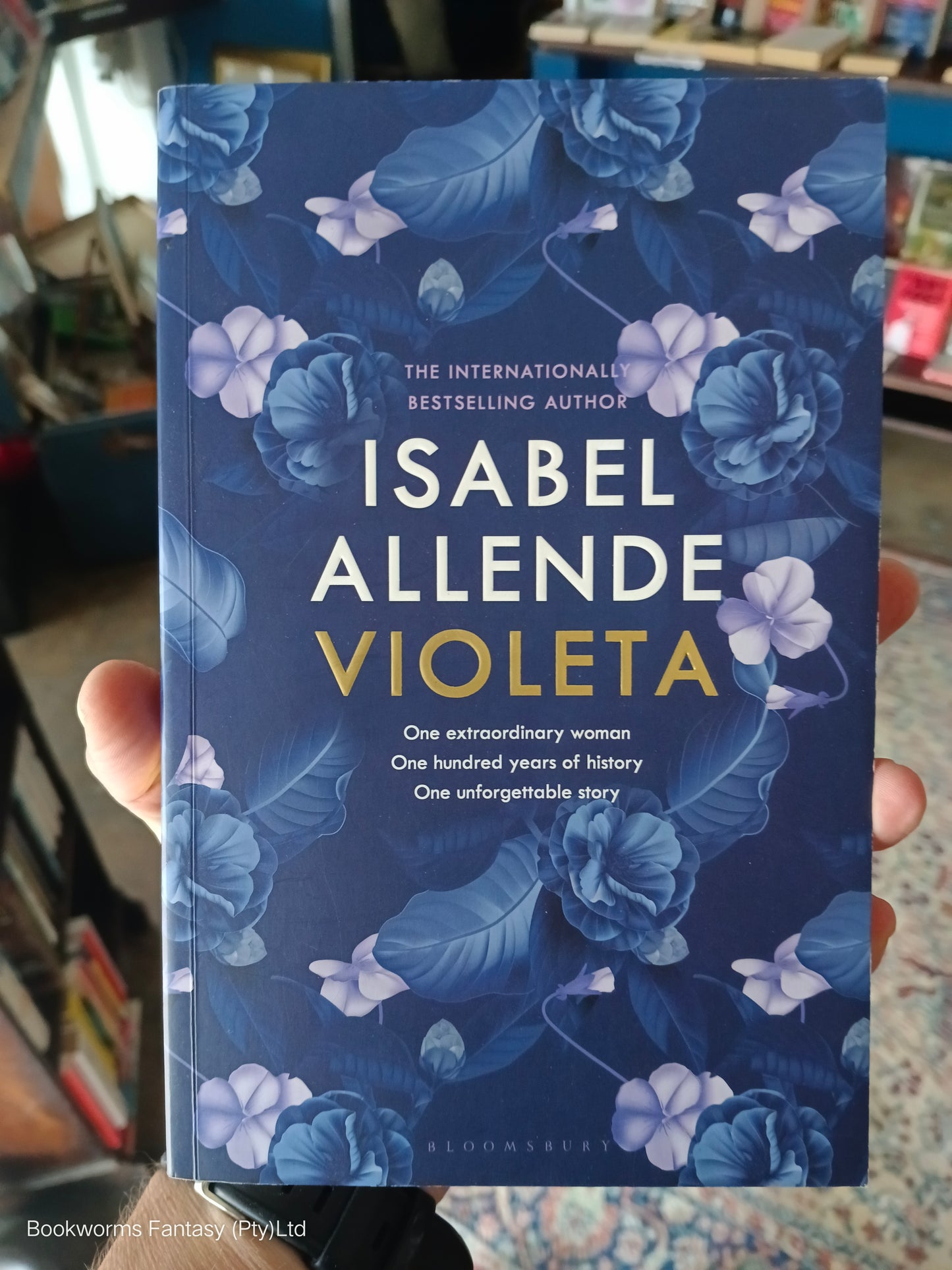 Violeta by Isabel Allende